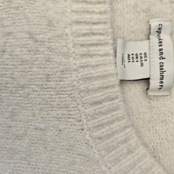 CUPCAKES & CASHMERE Soft Sweater With Boston Terrier And Pink Scarf. Size Large - Picture 7 of 8